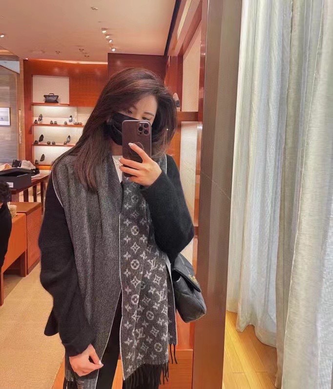 2026116111040825 380